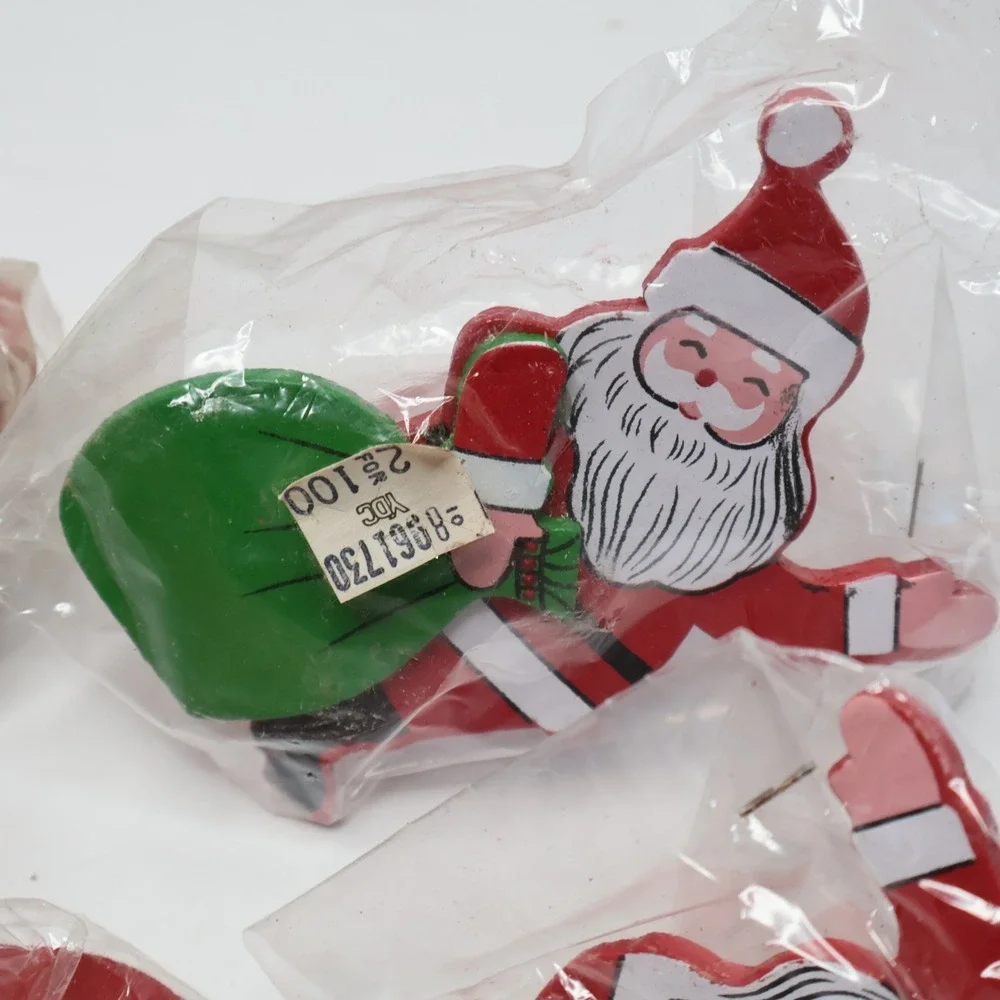 VTG Santa Claus Wooden Napkin Rings Set of 6 Red Green Christmas Holiday Decor